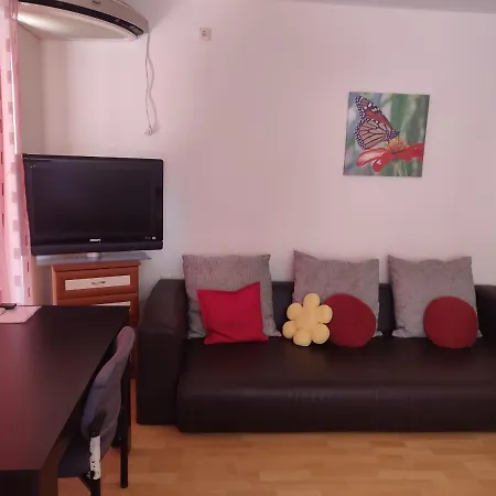 Victory Second Apartment